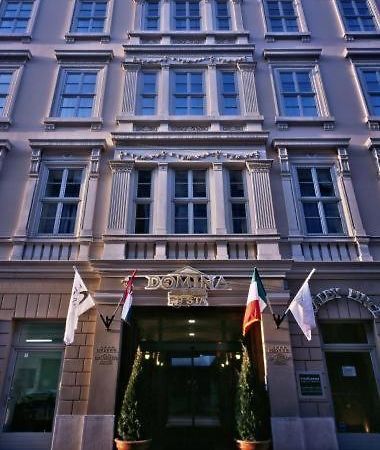 Domina Inn Fiesta - Budapeste Exterior foto
